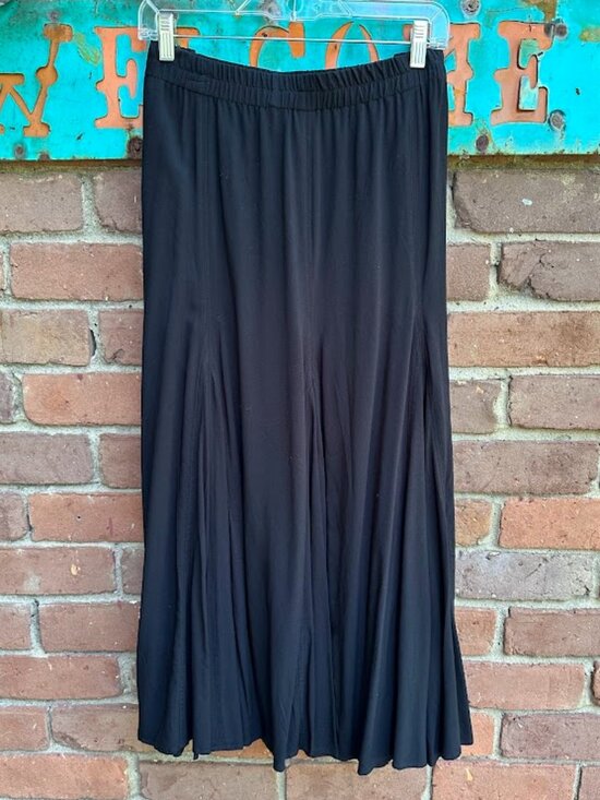 Multiples Dresses & Skirts - NWOT Multiples Black Rayon Gored Skirt Size XL